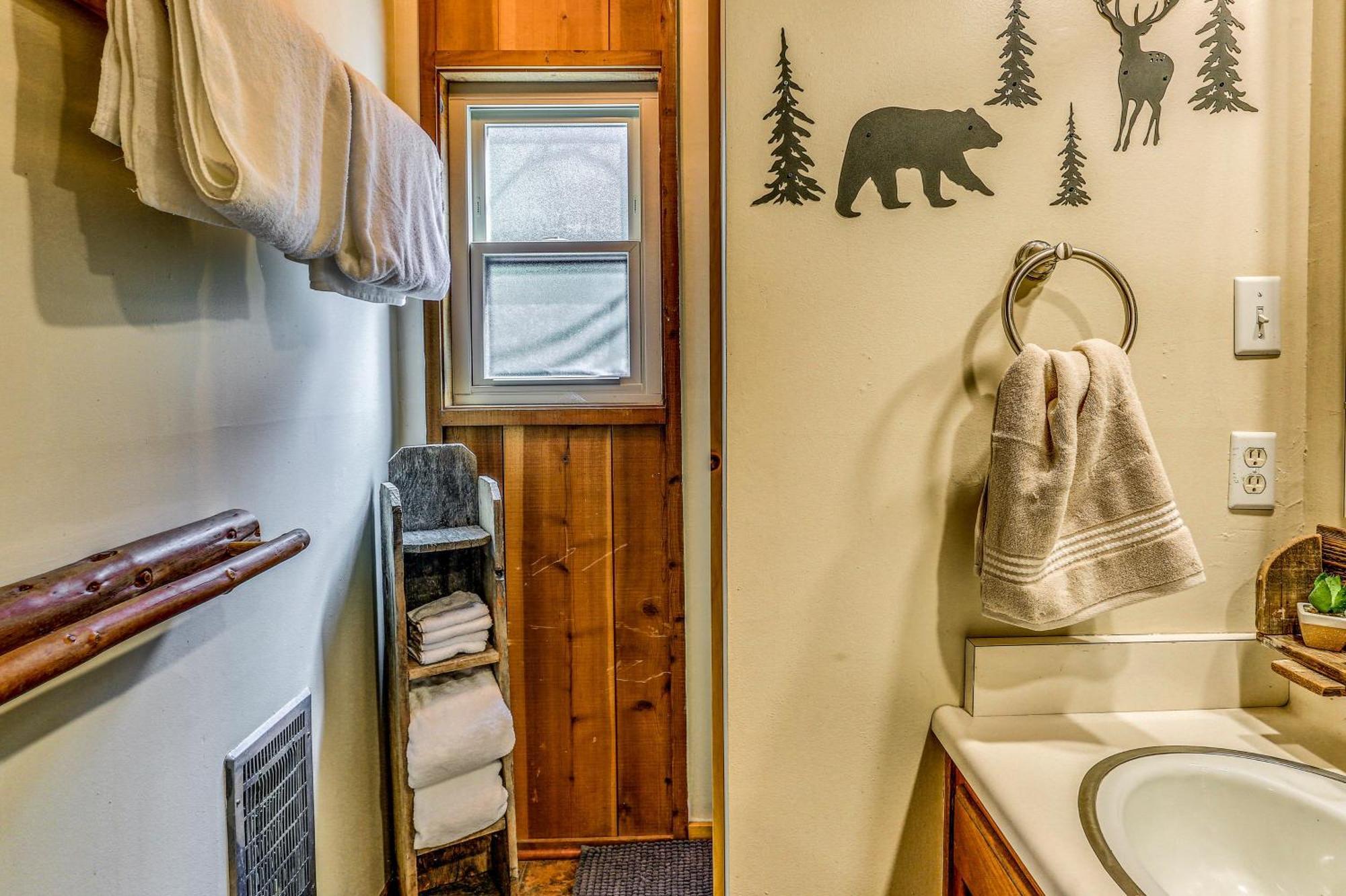 Cozy Bears Hideaway Cabin About 3 Mi To Shaver Lake! Exteriör bild